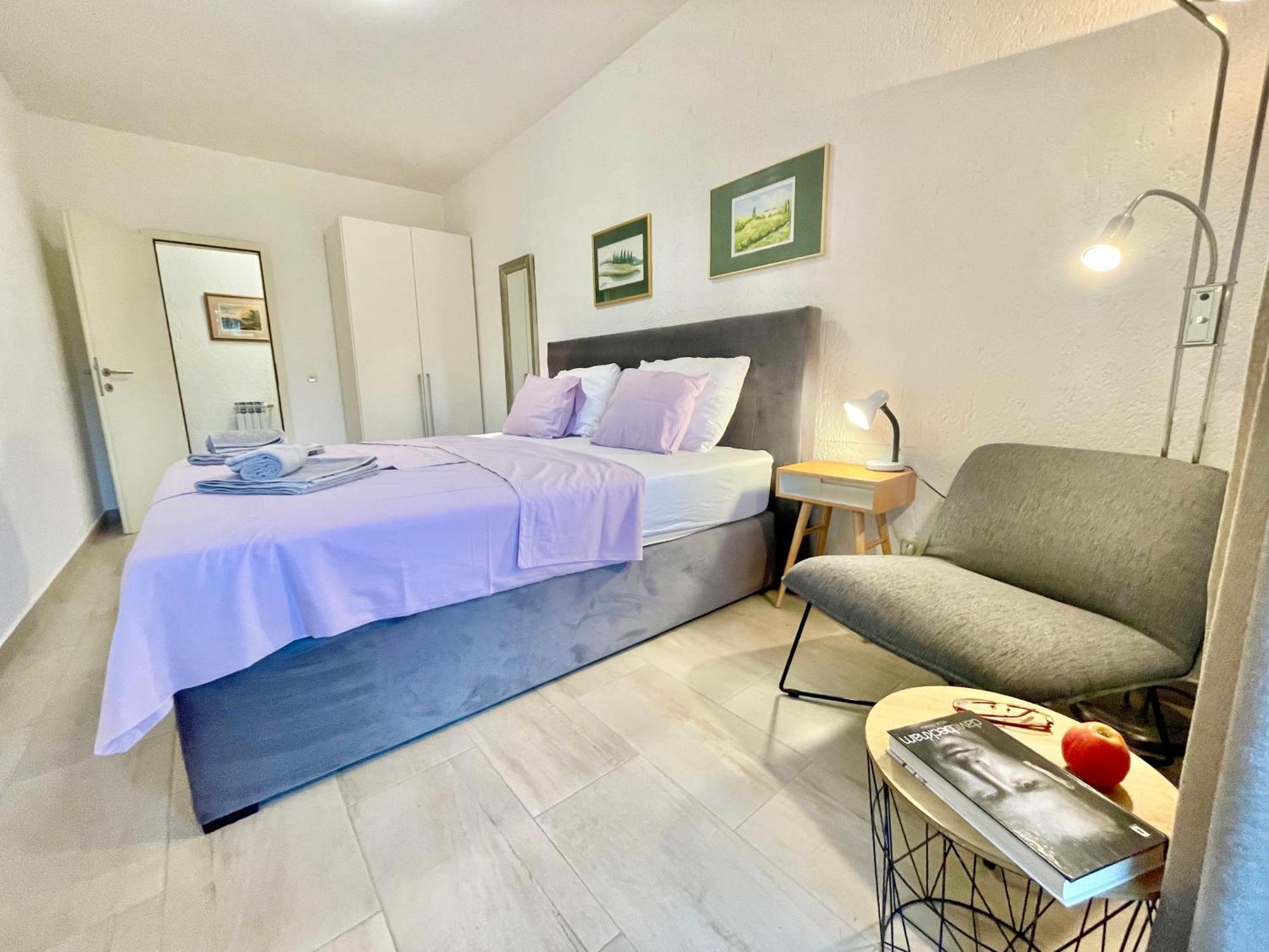 Charming Funtana Apartments + Free Bikes Eksteriør billede